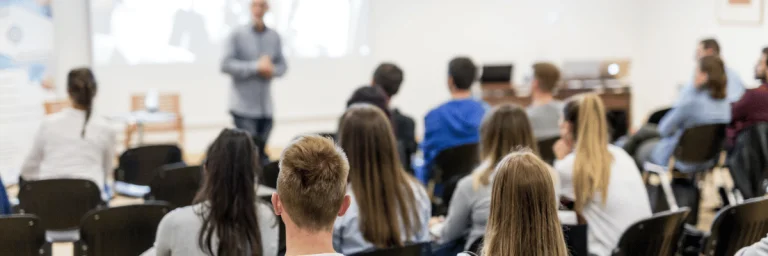 Votrag in einer Universität